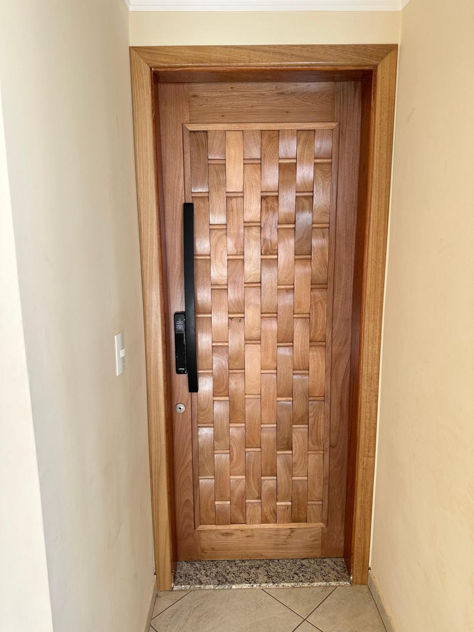 Porta de madeira modelo 1