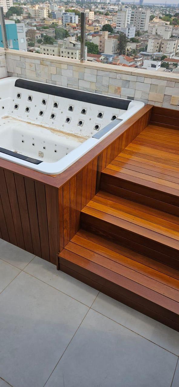 Deck com acabamento natural